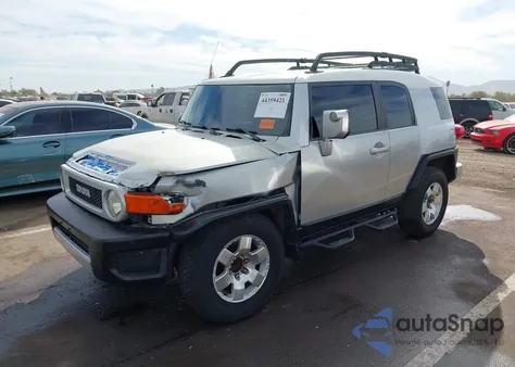 2007 Toyota Fj Cruiser z USA, uszkodzony, nr VIN JTEZU11F970019009